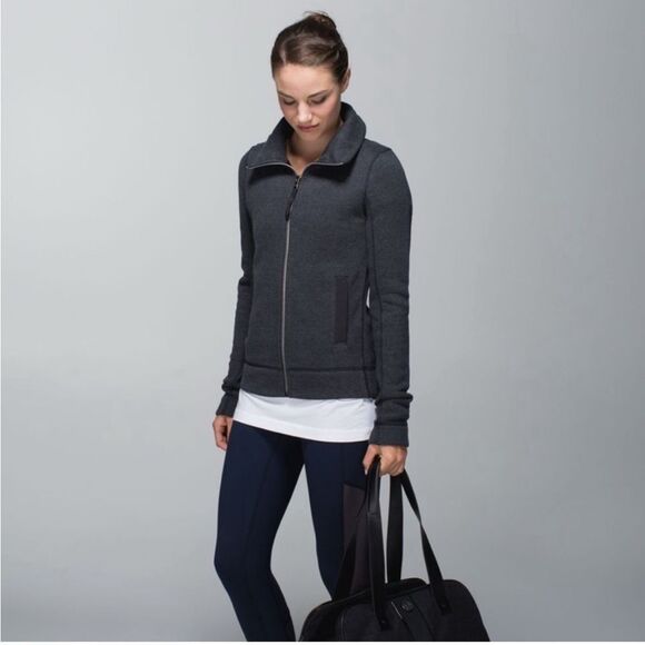 Lululemon En Route Jacket Size 8 - Picture 1 of 11